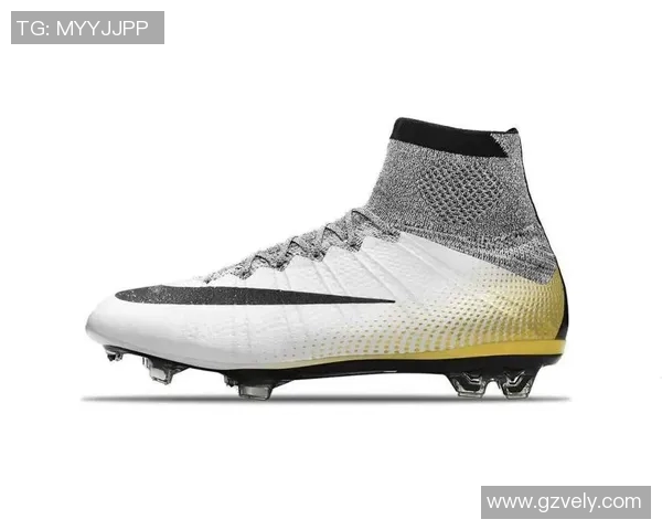 足球明星们的皮鞋选择揭秘时尚与性能的完美结合 足球明星们的皮鞋选择揭秘时尚与性能的完美结合