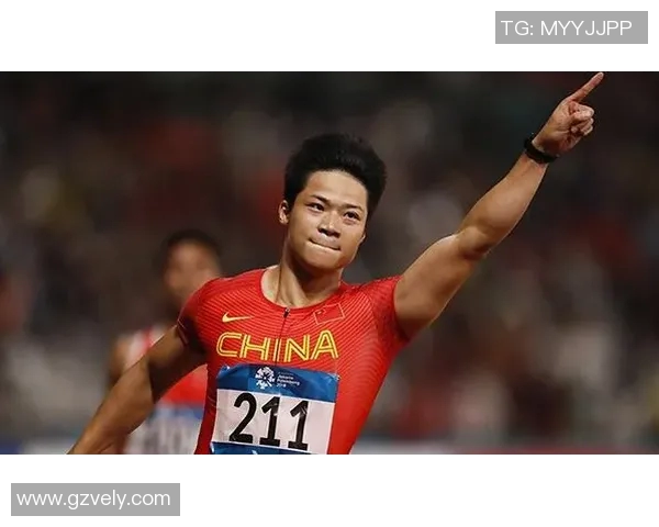 足球明星的百米速度对比分析及其对比赛表现的影响探讨 足球明星的百米速度对比分析及其对比赛表现的影响探讨